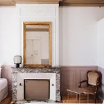 Le Château Réal Couette-café