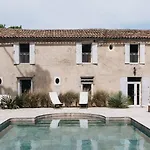 Le Château Réal Couette-café