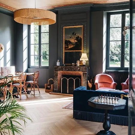 Bed and Breakfast Le Chateau Real Saint-Seurin-de-Cadourne