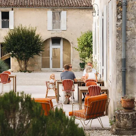 Alojamento de Acomodação e Pequeno-almoço Le Château Réal Saint-Seurin-de-Cadourne