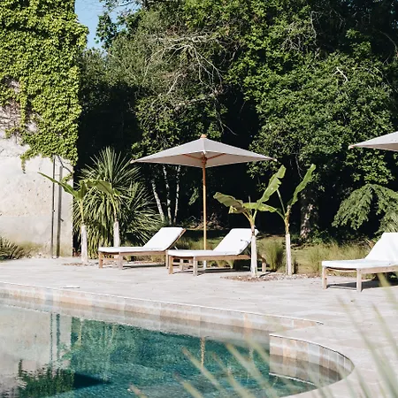 Alojamento de Acomodação e Pequeno-almoço Le Château Réal 4*