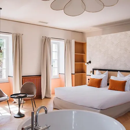 B&B Le Chateau Real 4*