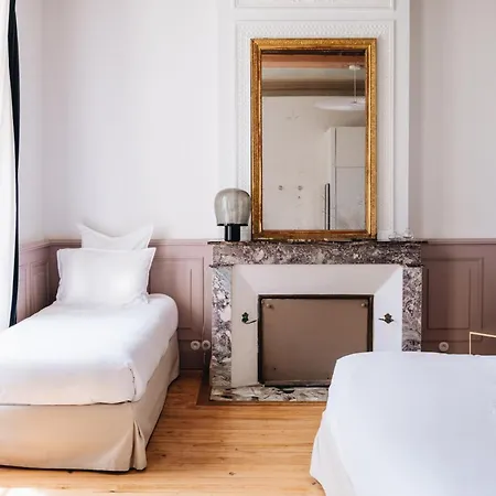 Le Chateau Real Bed & Breakfast