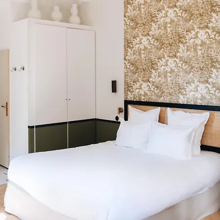Bed & Breakfast Le Chateau Real 4*
