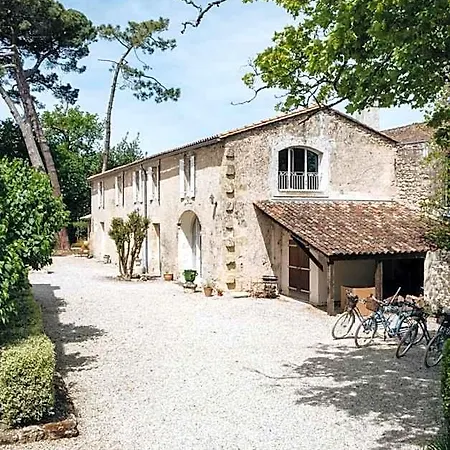 Le Chateau Real ベッド・アンド・ブレックファスト 4*