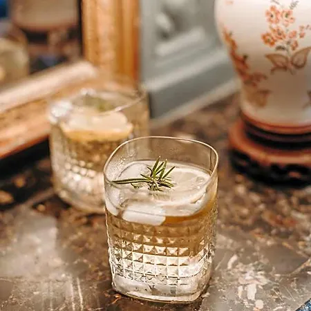 ベッド・アンド・ブレックファスト Le Chateau Real Saint-Seurin-de-Cadourne