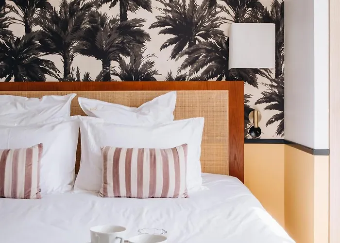 Bed & Breakfast Le Chateau Real Saint-Seurin-de-Cadourne