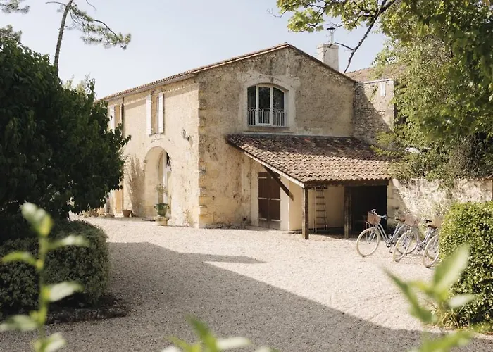 Le Chateau Real Bed & Breakfast Saint-Seurin-de-Cadourne