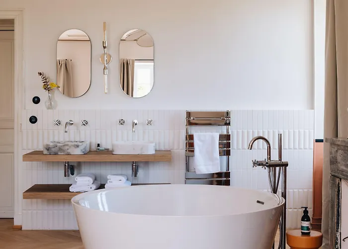 Le Chateau Real Bed & Breakfast Saint-Seurin-de-Cadourne