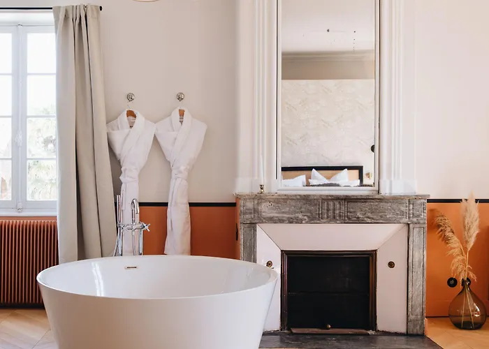 Bed & Breakfast Le Chateau Real 4*