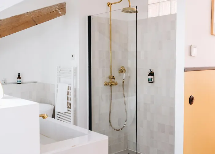 Oda ve Kahvaltı Le Chateau Real